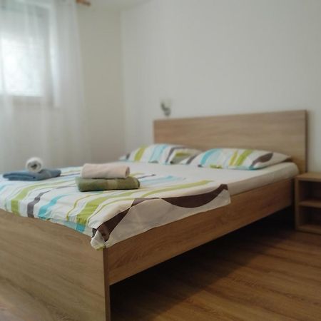 Apartman Tri Palme Gabonjin Zewnętrze zdjęcie
