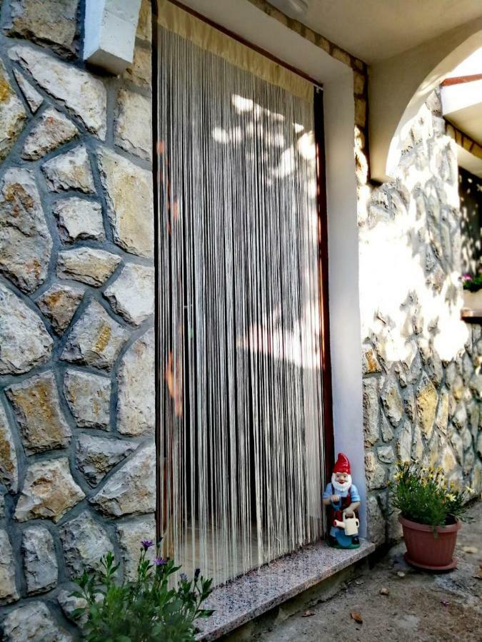 Apartman Tri Palme Gabonjin Zewnętrze zdjęcie
